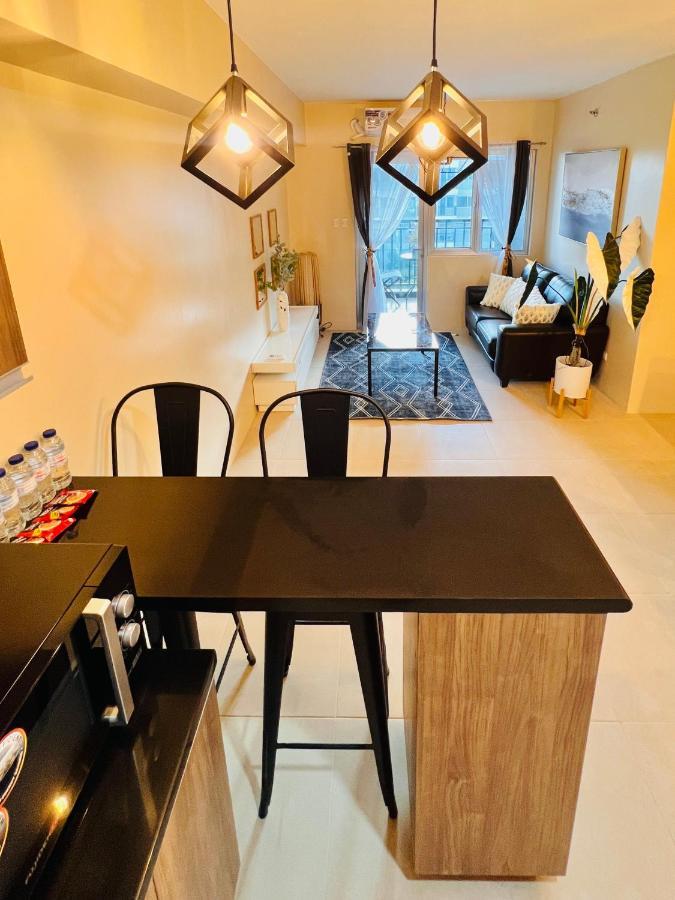 * *P Fantastic 2Br Option For 8 Apartment Iloilo City Bagian luar foto
