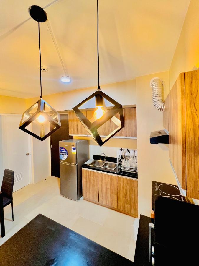 * *P Fantastic 2Br Option For 8 Apartment Iloilo City Bagian luar foto