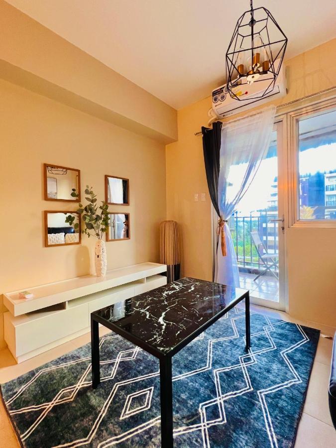 * *P Fantastic 2Br Option For 8 Apartment Iloilo City Bagian luar foto